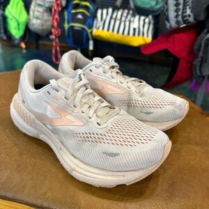 Brooks Running Adrenaline GTS 23